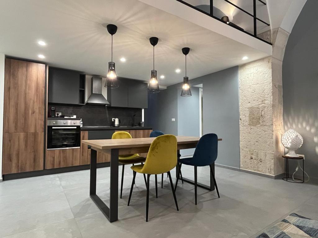 San Giacomo Loft Apartment 바를레타 외부 사진